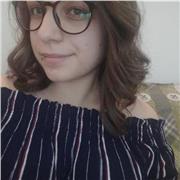Studentessa bilingue impartisce lezioni di Inglese